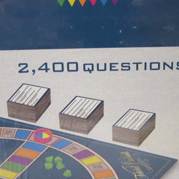 Brand NEW! Trivial Pursuit Board Game - Classic Edition - Picture 11 of 13